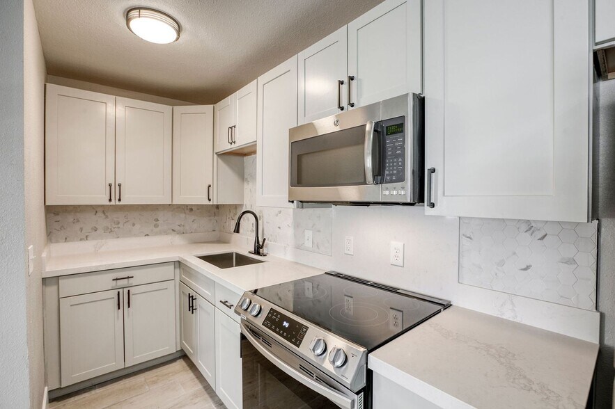 More Photos Of 317 S 9th St, Las Vegas Apartments For Sale