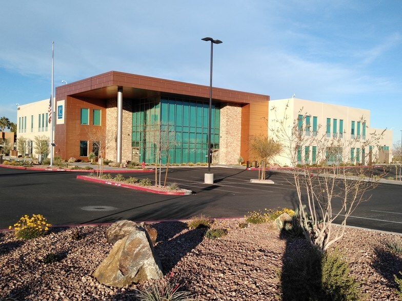 More Photos Of 6360 S Rainbow Blvd, Las Vegas Loft Creative Space For Lease