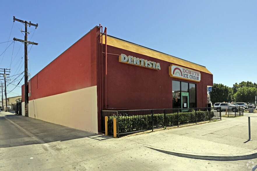 More Photos Of 2521 E Florence Ave, Huntington Park Freestanding For Lease