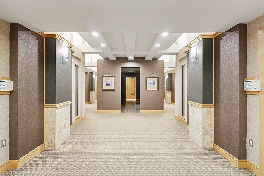 More Photos Of 15555 Silver Pky, Fenton Medical For Sale