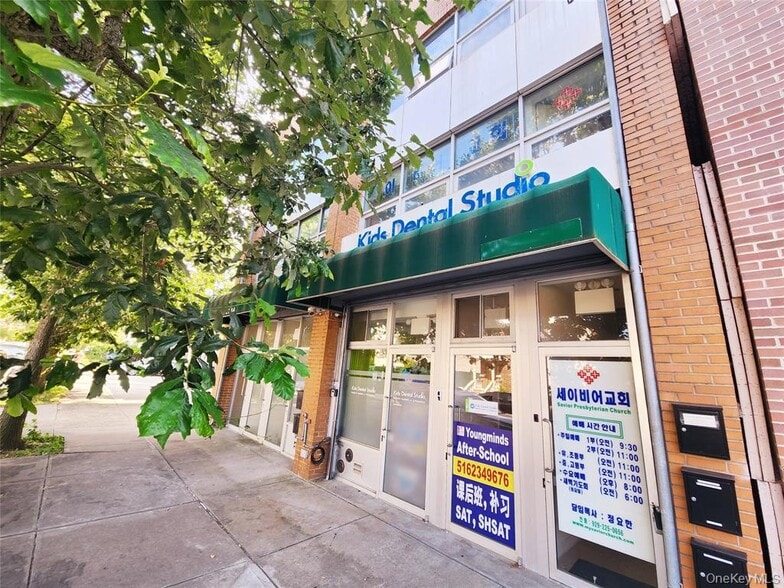 Primary Photo Of 61-12 220th St, Oakland Gardens Storefront Retail Office For Lease