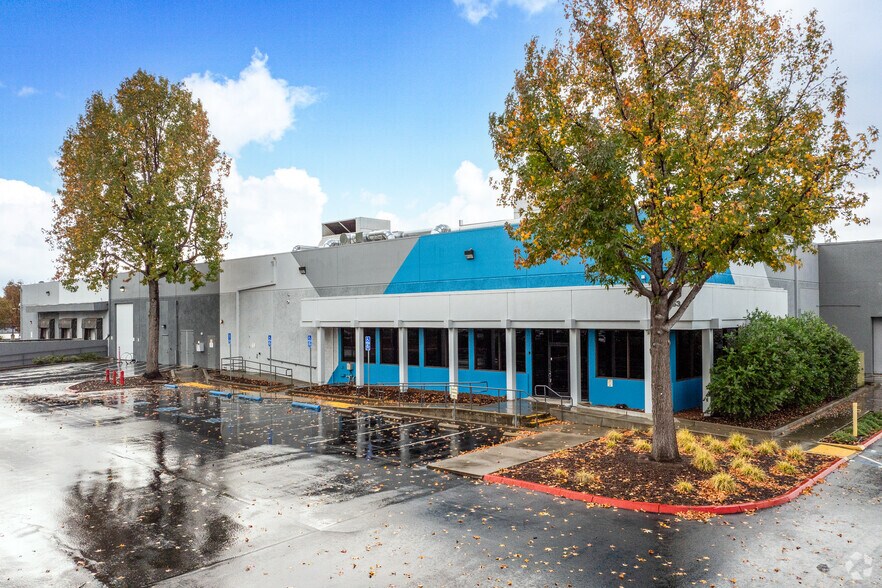 Primary Photo Of , Hayward Unknown For Sale