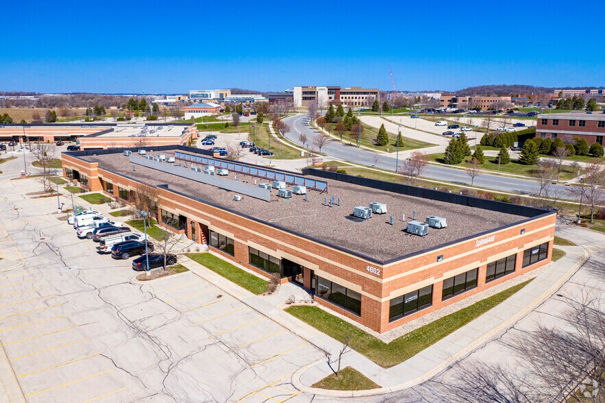 More Photos Of 5202 Eastpark Blvd, Madison Medical For Lease