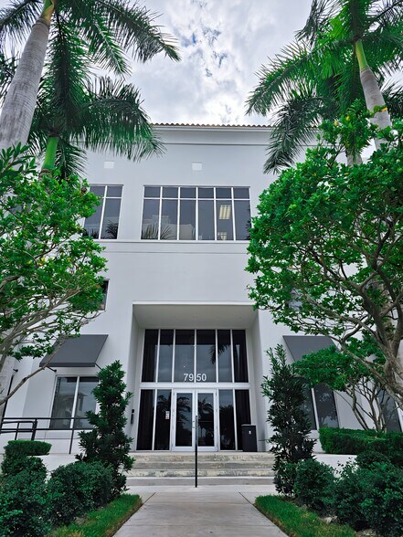 More Photos Of 7950 NW 53rd St, Doral Medical For Sale