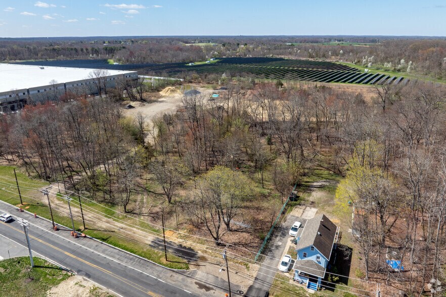 More Photos Of 470 Fairfield Rd, Freehold Land For Sale