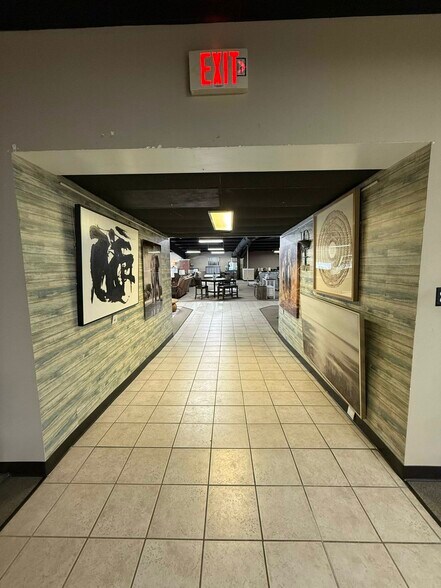 More Photos Of 701 S 5th St, Macclenny General Retail For Lease