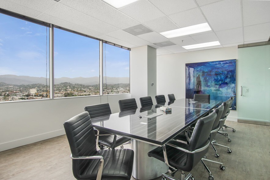 More Photos Of 3250 wilshire Blvd, Los Angeles Office For Lease