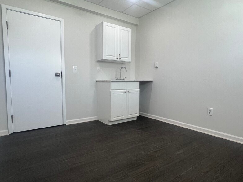 More Photos Of 290 Madison Ave, Morristown Medical For Lease