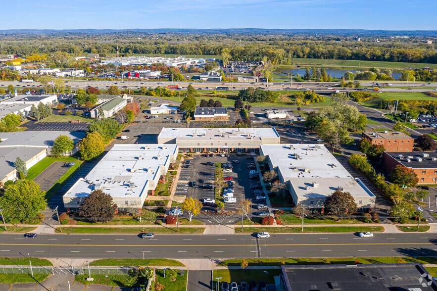 More Photos Of 40 Weston St, Hartford Unknown For Lease