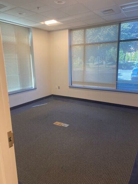 More Photos Of 2500 NW 229th Ave, Hillsboro Light Distribution For Lease