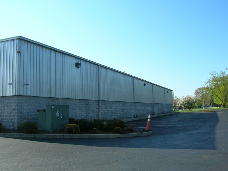 More Photos Of 10350 Calumet Ave, Munster Auto Repair For Lease