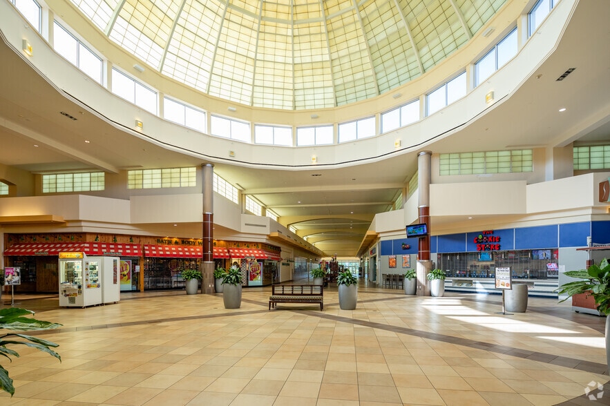 More Photos Of 1720 Old Fort Pky, Murfreesboro General Retail For Sale