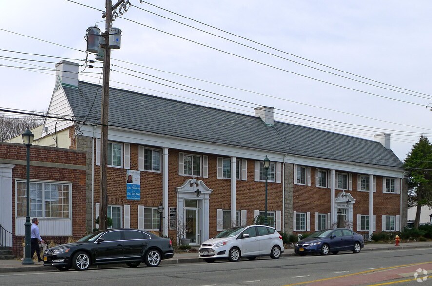 Primary Photo Of 101 Hillside Ave, Williston Park Office For Lease