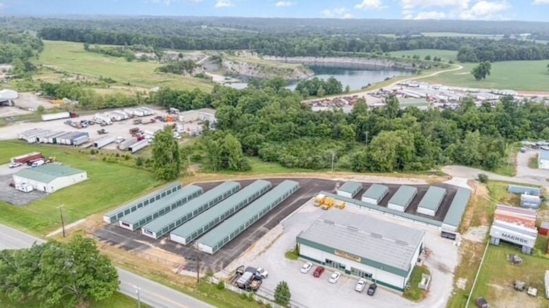 More Photos Of 81 W Quarry Ridge Crt, Elizabethtown Self Storage For Sale