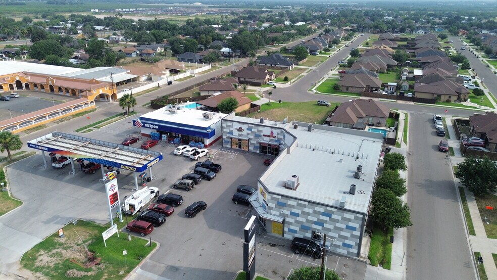 More Photos Of 515 W Main St, Alton Freestanding For Lease