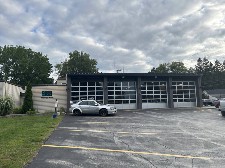 Primary Photo Of 70 Ridge Rd, Ontario Showroom For Lease