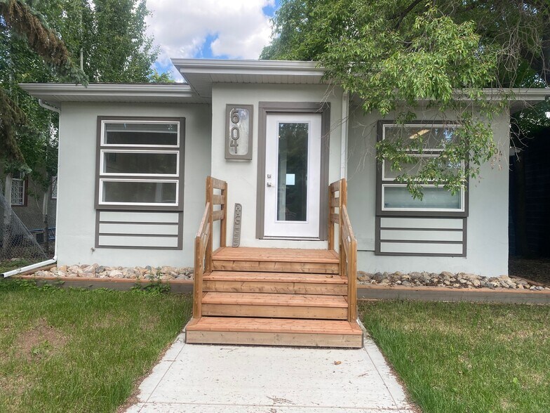 Primary Photo Of 604 Duchess St, Saskatoon Office For Lease