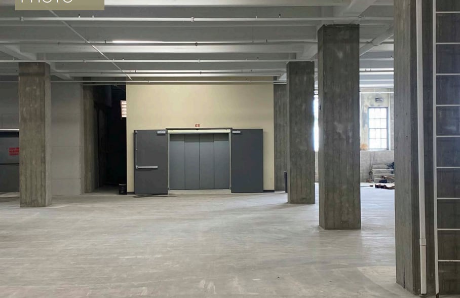 More Photos Of 2650 E Olympic Blvd, Los Angeles Warehouse For Lease