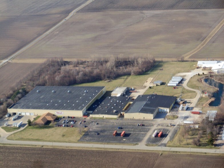 More Photos Of 1924 County Rd 3000 N, Rantoul Warehouse For Lease