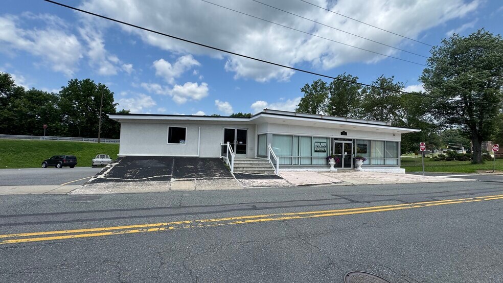 More Photos Of 333 Morris St, Phillipsburg Storefront For Sale