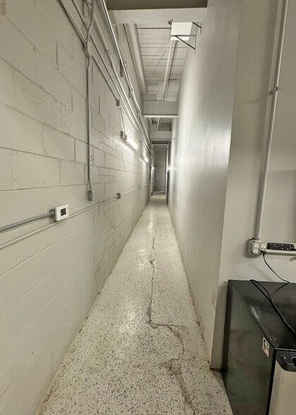 More Photos Of 545 E Milwaukee St, Detroit Warehouse For Sale