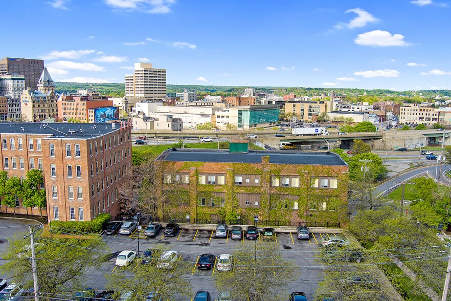 More Photos Of 400 Pearl St, Syracuse Manufacturing For Sale