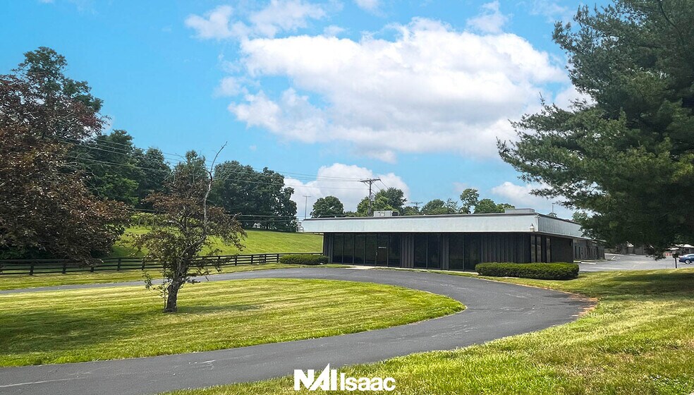 More Photos Of 1 Mill Creek Park, Frankfort Unknown For Lease