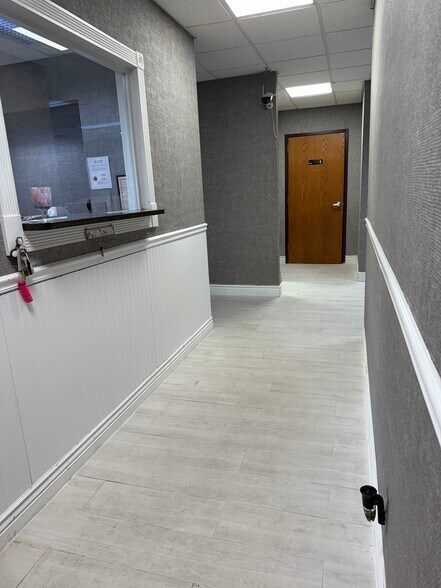 Primary Photo Of 5105 Bowden Rd, Jacksonville Medical For Lease