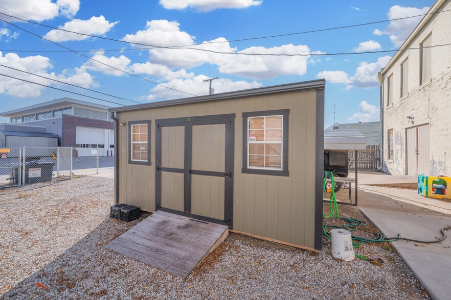 More Photos Of 215 N Washington Ave, Wellington Restaurant For Sale