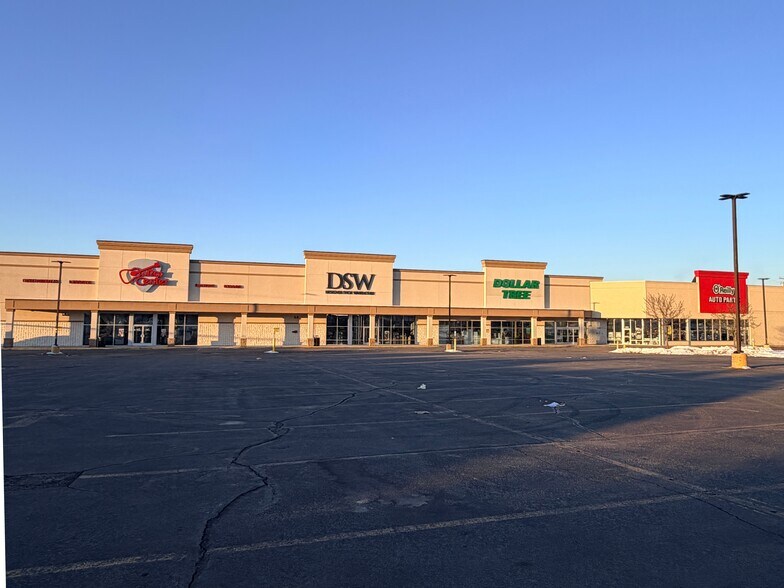 More Photos Of 1051 S Willow St, Manchester Bank For Lease