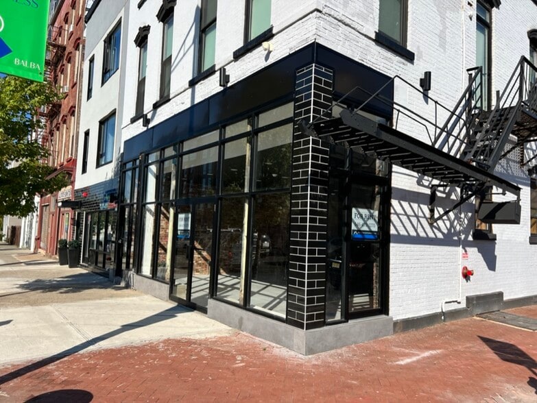 More Photos Of 378 Broad St, Newark Storefront Retail Office For Lease