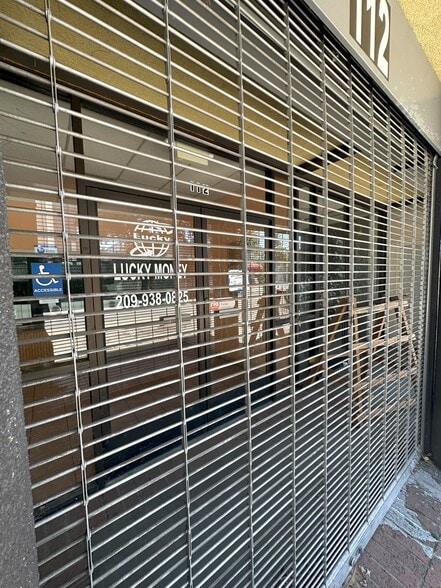 More Photos Of 112 E Market St, Stockton Storefront For Sale