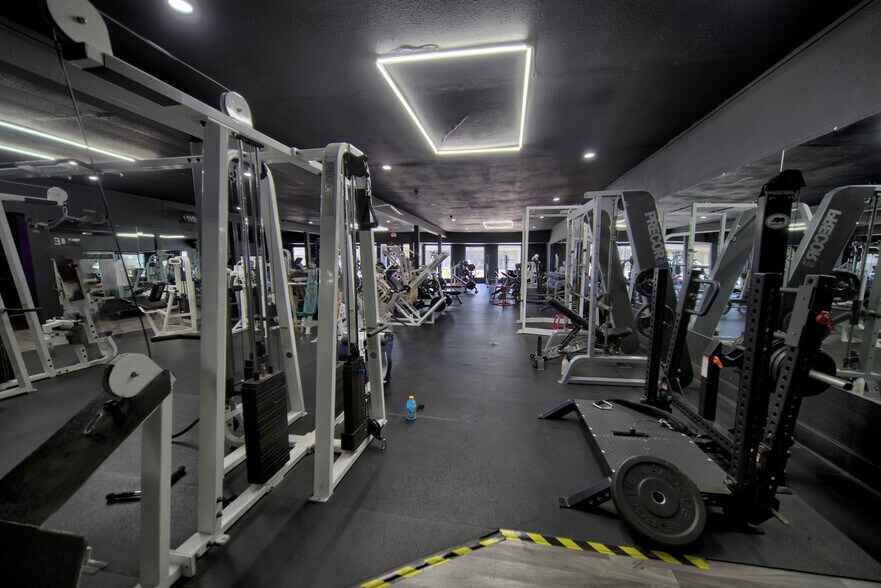 More Photos Of 9793 Live Oak Blvd, Live Oak Storefront Retail Office For Sale