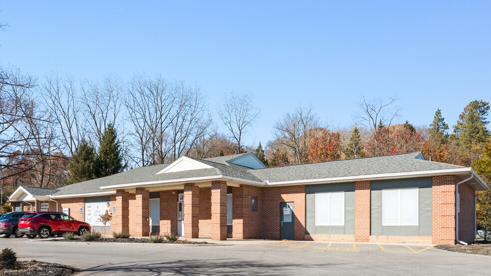 More Photos Of 2816 W 1st St, Springfield Medical For Sale