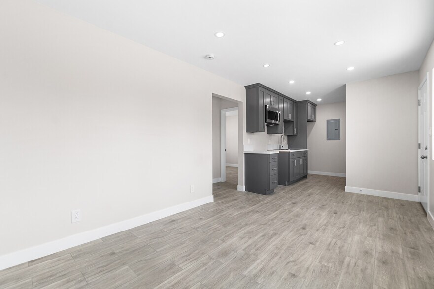 More Photos Of 10901 Inez St, Whittier Apartments For Sale