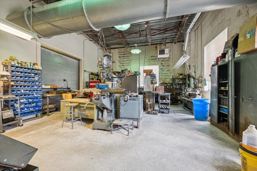 More Photos Of 337 Warren Ave, Stirling Industrial For Sale