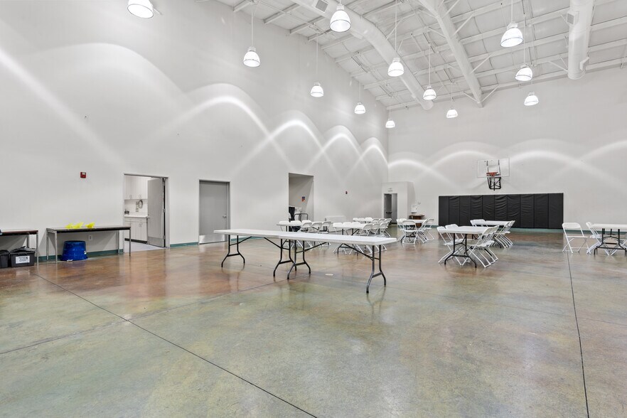 More Photos Of 4700 E Walnut Ave, Orange Religious Facility For Sale