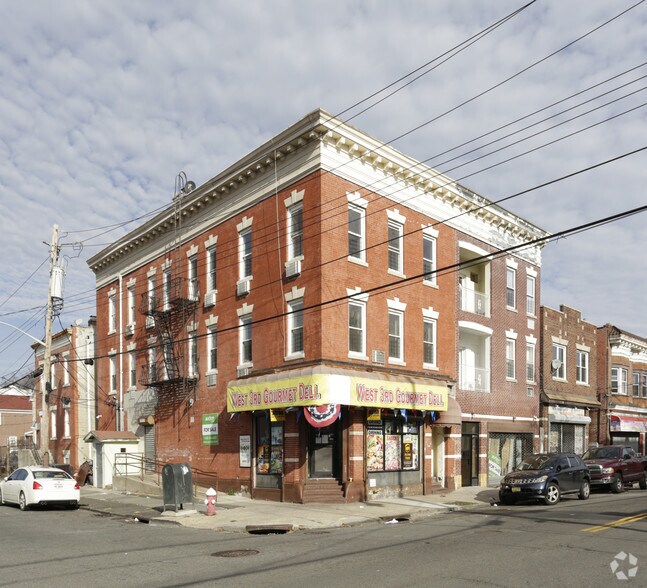 Primary Photo Of 213-215 W 3rd St, Mount Vernon Apartments For Sale