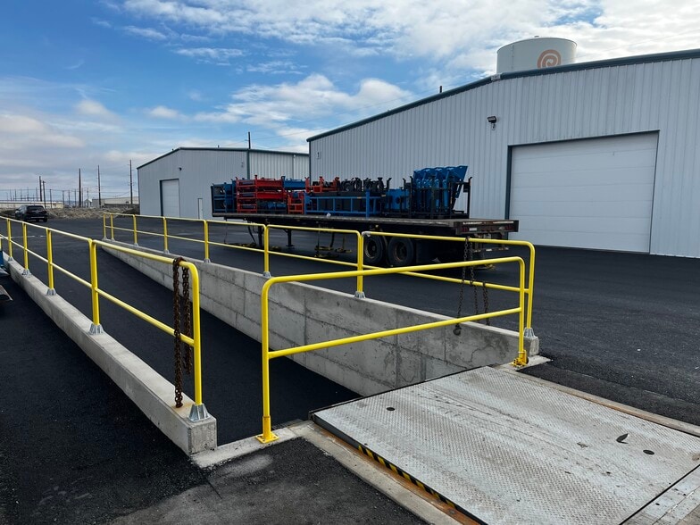 More Photos Of 7750 Randolph Rd NE, Moses Lake Distribution For Lease