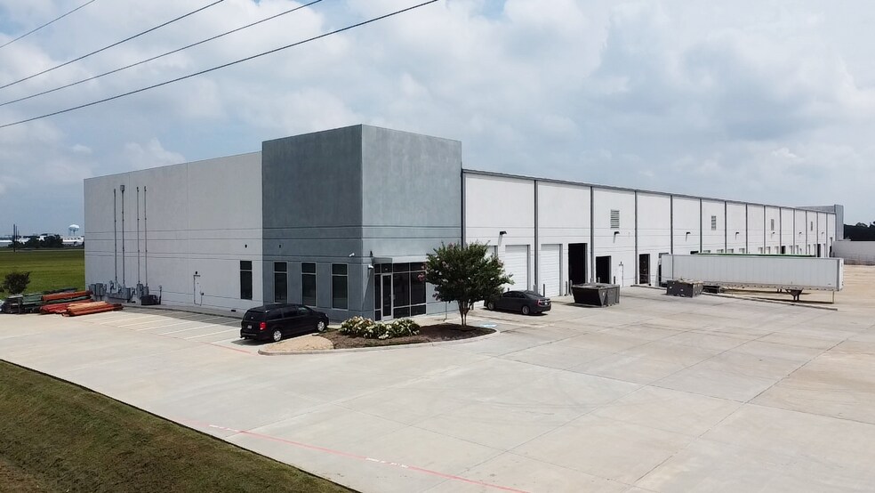 More Photos Of 5002 Business Park Dr, Rosenberg Unknown For Lease