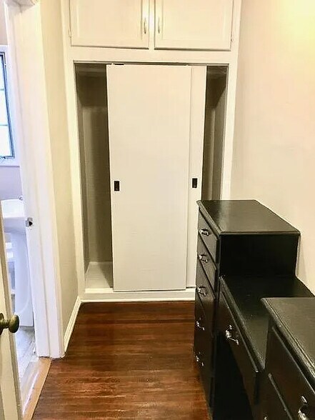 More Photos Of , Los Angeles Multifamily For Sale