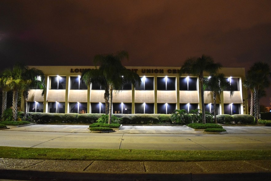 More Photos Of 824 Elmwood Park Blvd, Harahan Medical For Lease