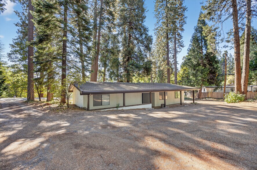 More Photos Of 5897 Pony Express Trl, Pollock Pines Office For Sale