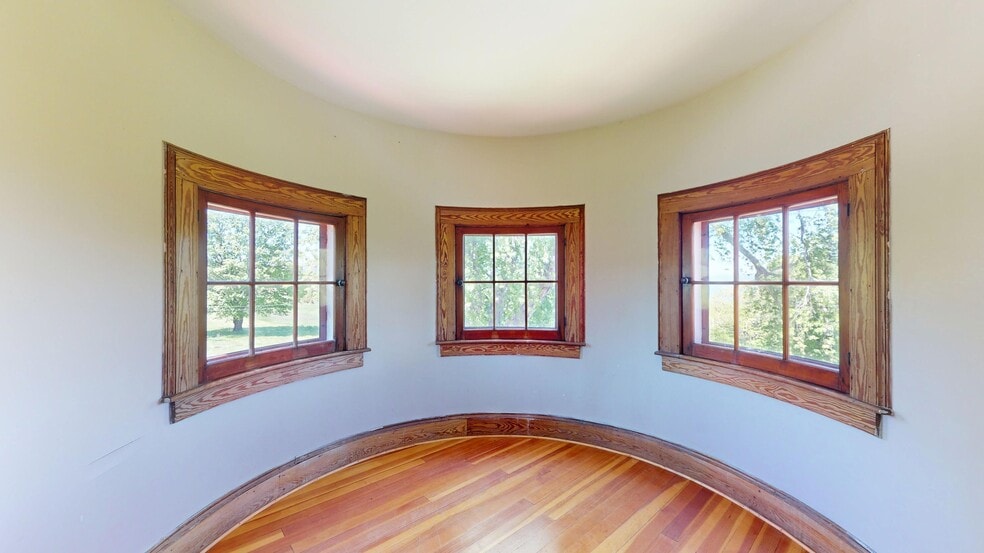 More Photos Of 284 Edgemont Rd, Moriah Hospitality For Sale