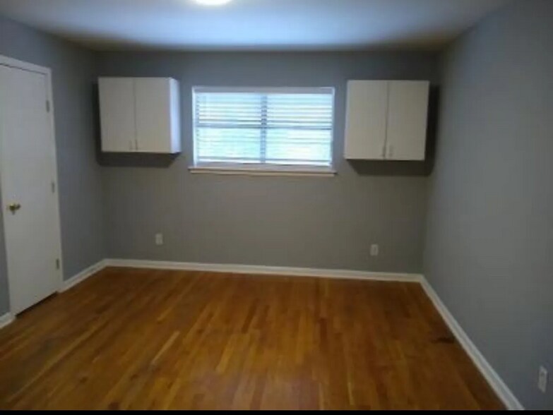 More Photos Of 1865 Florida Dr, Seabrook Multifamily For Sale