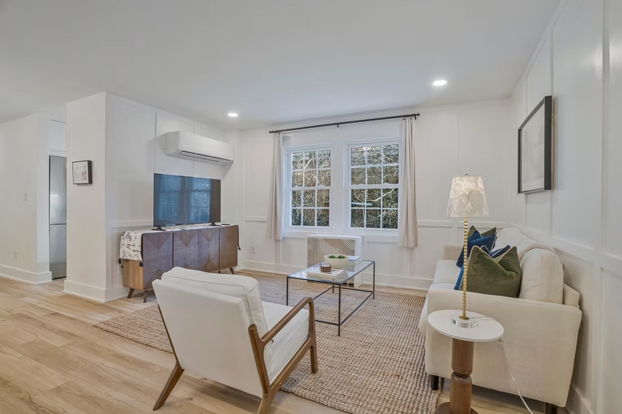 More Photos Of 1217 N Kensington St, Arlington Apartments For Sale