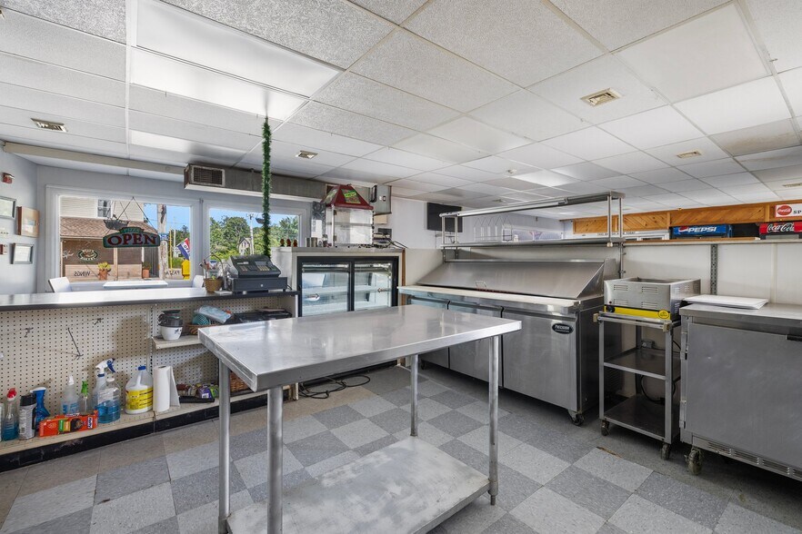 More Photos Of 1 Spring St, Hope Valley Restaurant For Sale