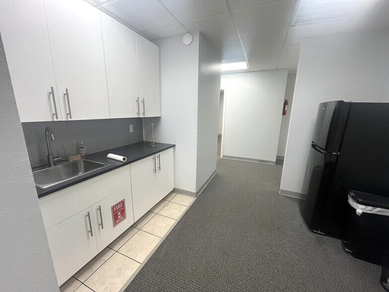 More Photos Of 8401 Shoal Creek Blvd, Austin Office For Lease