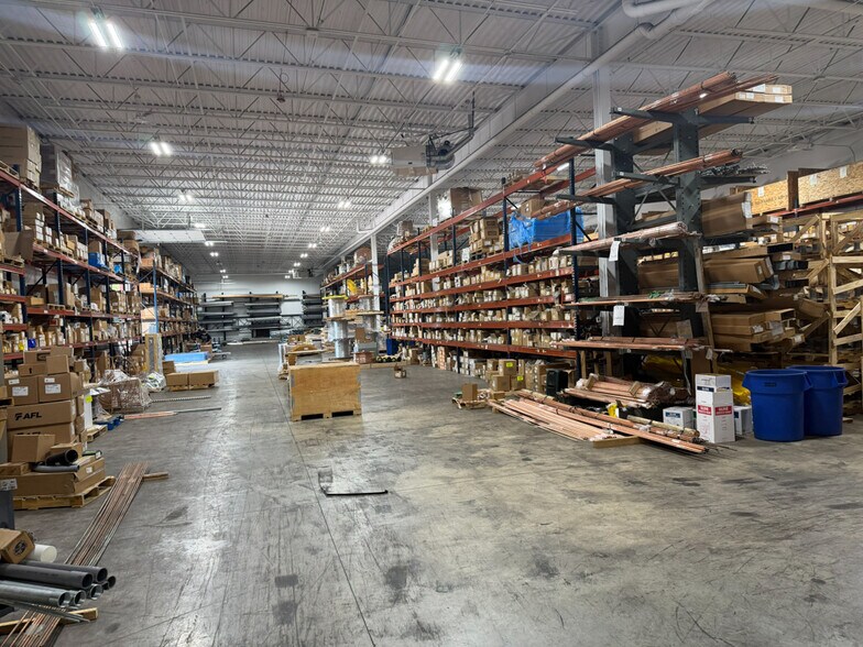 More Photos Of 4901 Prime Pky, McHenry Warehouse For Sale