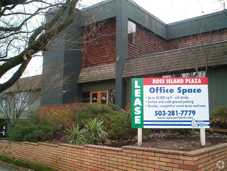 More Photos Of 3880 SE Eighth Ave, Portland Office For Lease